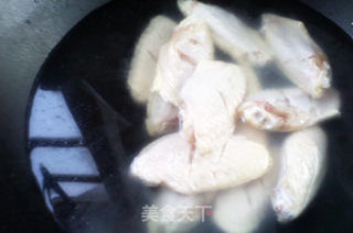 Roast Chicken Wings with Tomatoes recipe