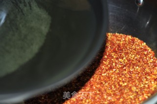 Sichuan Cuisine is Essential-homemade Red Oil recipe