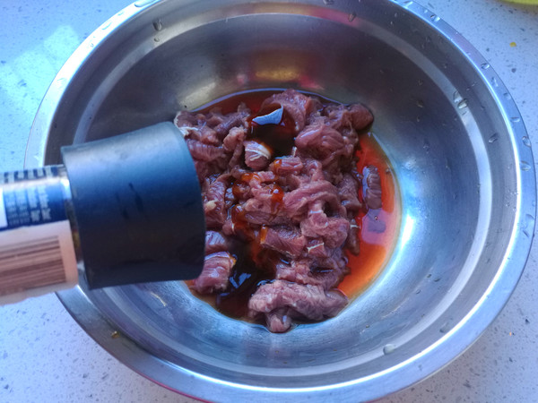 Stir-fried Beef with Garlic recipe