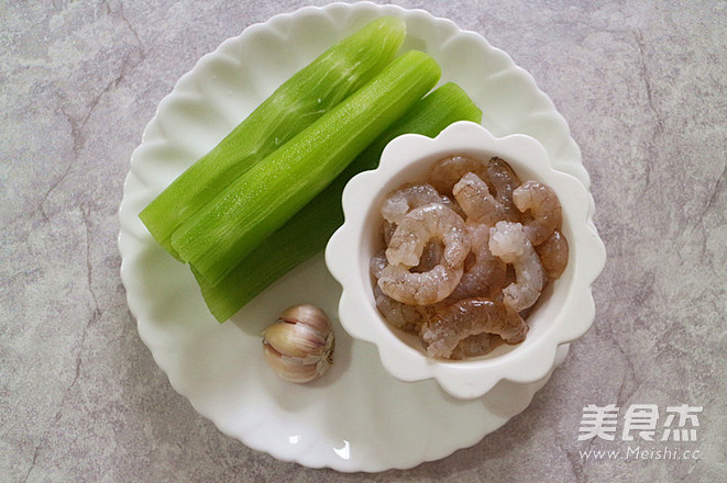 Fried Shrimp with Lettuce recipe