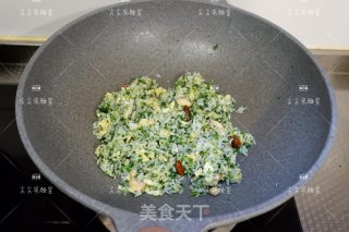 Fried Rice with Spinach and Nuts recipe