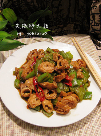 Stir-fried Large Intestine with Hot Peppers