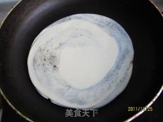Black Sesame Brown Sugar Crepes recipe