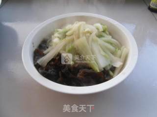 Cabbage Stewed Black Fungus recipe