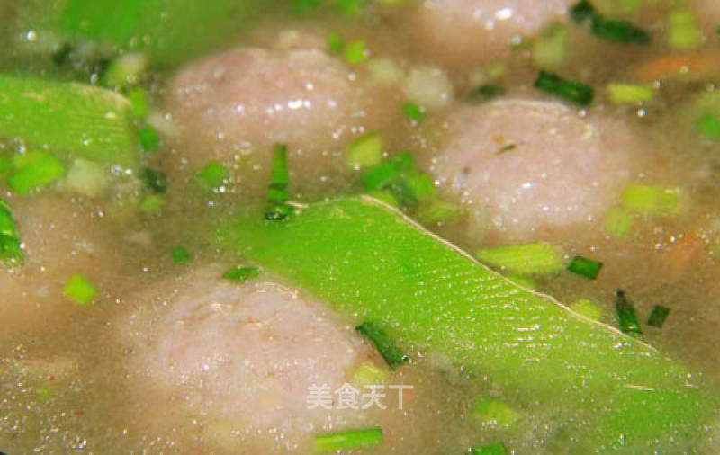 Loofah Meatball Soup recipe