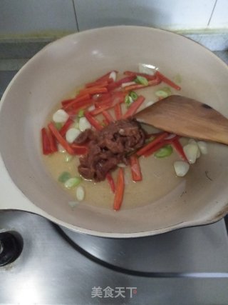 Tenderloin Stir-fried Chive Moss recipe