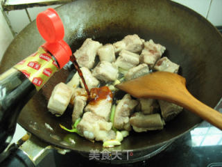 [cantonese Cuisine] The Most Photographed Fruit in The Dish [pineapple Ribs Boat] recipe