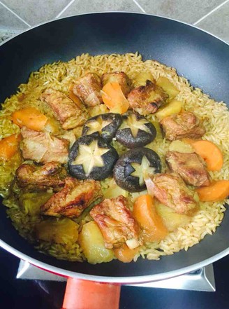 Braised Rice with Pork Ribs and Potatoes