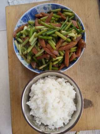 Home-style Fried Garlic Moss (garlic Sprouts) recipe