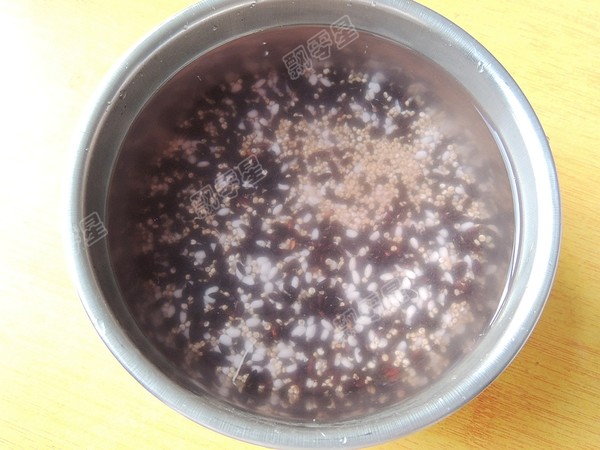 Quinoa and Purple Rice Porridge recipe