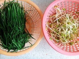 Stir-fried Bean Sprouts with Leek recipe