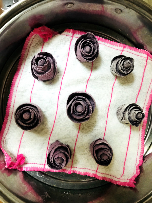Purple Sweet Potato and Rose Bun recipe