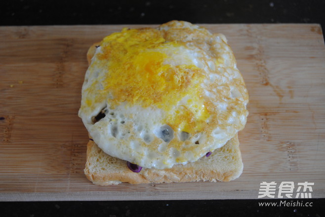 Delicious Breakfast Sandwich recipe