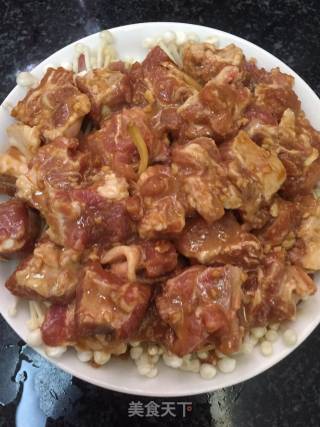 Steamed Ribs with Enoki Mushroom recipe