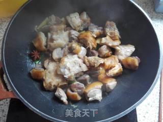 #trust之美# Braised Pig's Feet with Lotus Root recipe