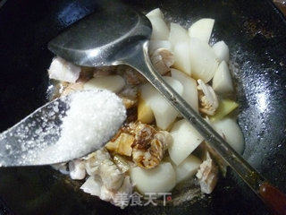 Mantis Shrimp and Radish recipe