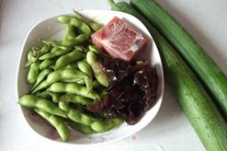 Stir-fried Edamame with Ham and Loofah recipe