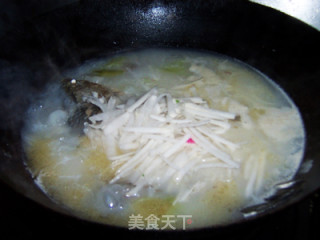 Carp Soup with Radish recipe
