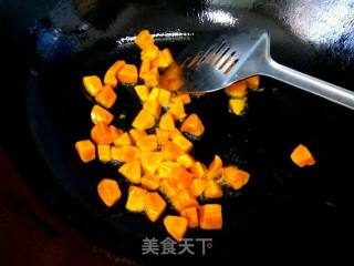 Stir-fried Chicken with Sauce recipe
