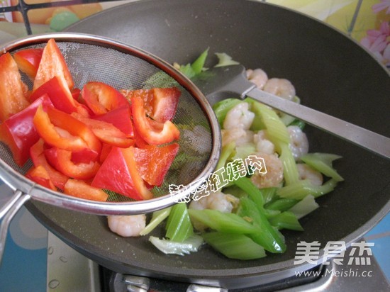 Celery and Cashew Shrimp recipe
