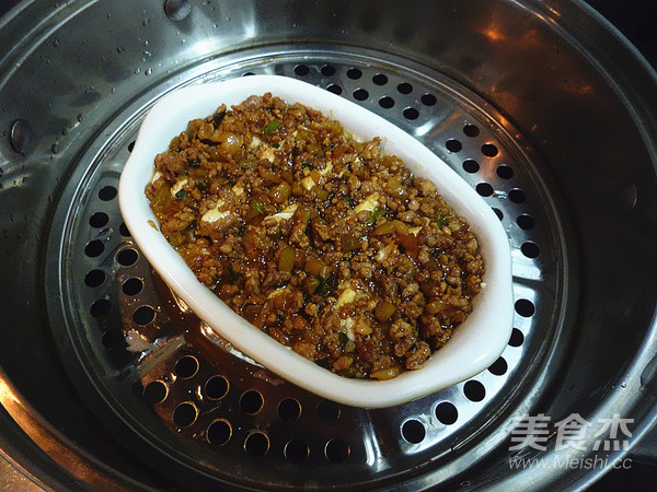 Steamed Tofu with Mustard and Minced Pork recipe