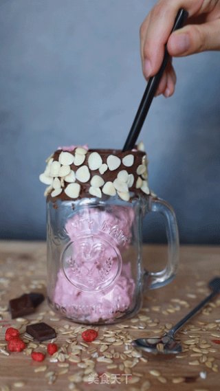 Raspberry Milkshake recipe