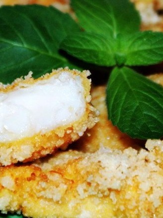 Pan-fried Long Lee Fish Steak with Small Tomatoes recipe