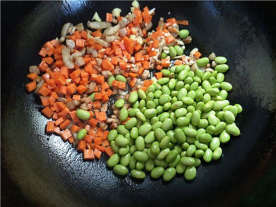 Stir-fried Diced Pork with Carrot and Edamame recipe