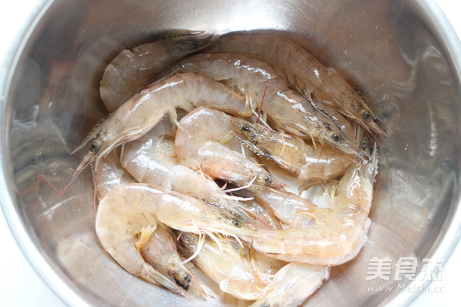 Grilled Shrimp with Rosemary Cheese recipe