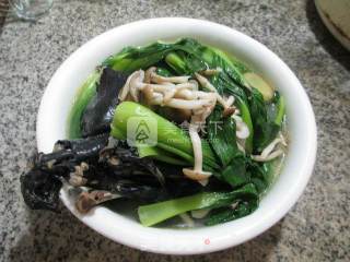 Crab Mushroom, Green Vegetable and Black Chicken Soup recipe