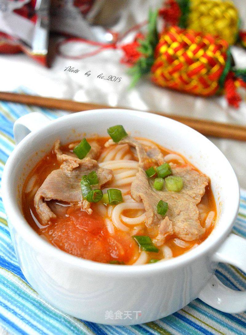 Boiled Rice Noodles with Tomato Lean Pork recipe
