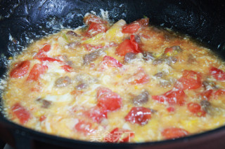 Beef Rice with Tomato Scrambled Eggs recipe