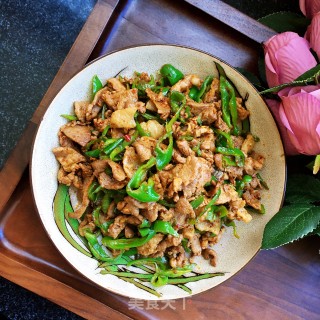 Stir-fried Pork with Cumin and Green Pepper recipe