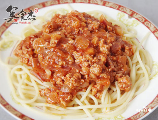 Spaghetti with Tomato Meat Sauce recipe