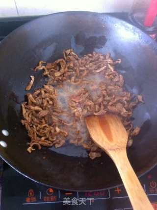 Braised Noodles with Shredded Pork recipe