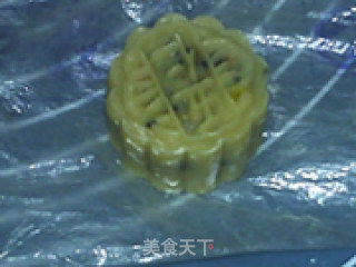 Raisin Nut Mooncake recipe