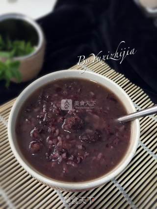 Black Rice Porridge with Red Dates recipe