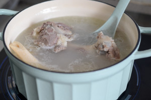 [beiding Enamel Cast Iron Pot Recipe] Henan Mutton Noodle Soup recipe