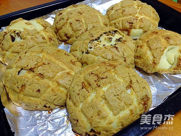 Meringue Pineapple Bun recipe