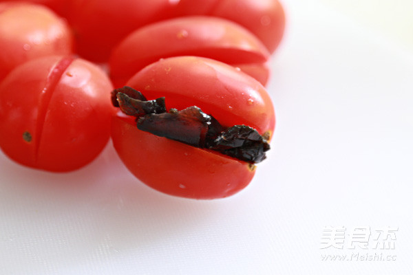 When Tomato Meets Ebony recipe