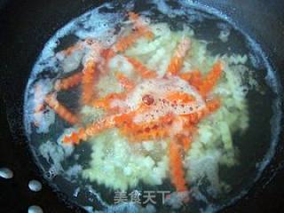 Refreshing Small Cold Dish---------【squid Mixed with Scallion Oil and Seasonal Vegetables】 recipe