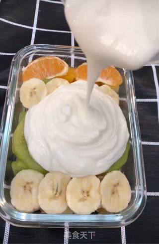 Yogurt Mixed with Fruit recipe