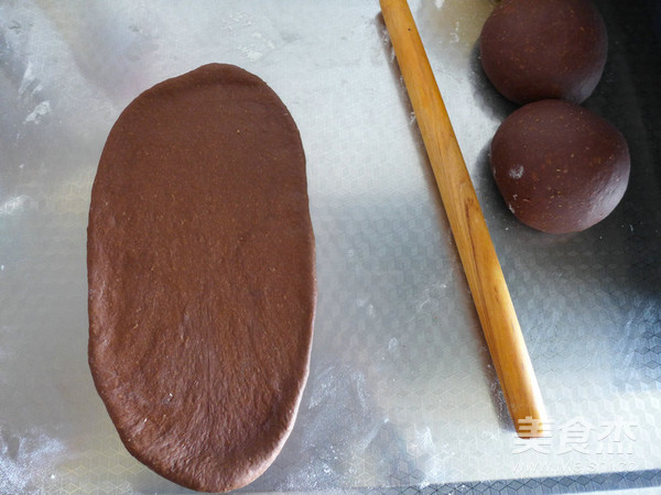 Whole Wheat Cocoa Mochi Soft European Buns recipe