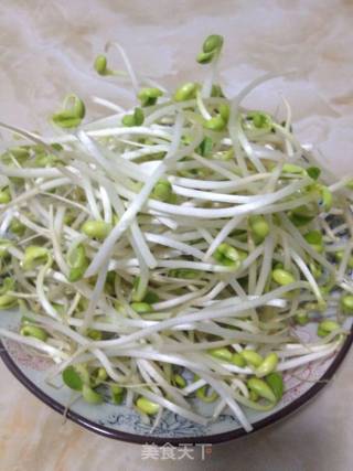 Spicy Stir-fried Soy Sprouts recipe