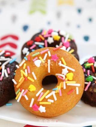 Cocoa Peanut Soft Donuts recipe