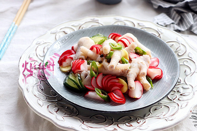 Chicken Feet with Radish and Cucumber recipe