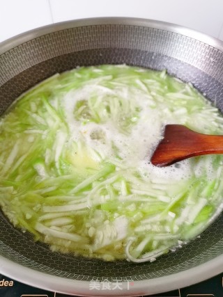 Loofah and Egg Soup recipe