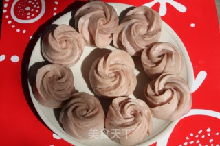 Romantic Chinese Valentine's Day-color Rose Roll recipe