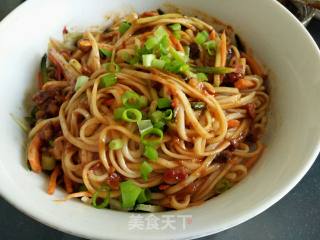 Noodles with Mushroom Meat Sauce recipe