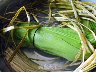 [yiru Private Health Staple Food] Use Zongzi to Convey Love---two-color Raisin Zongzi recipe